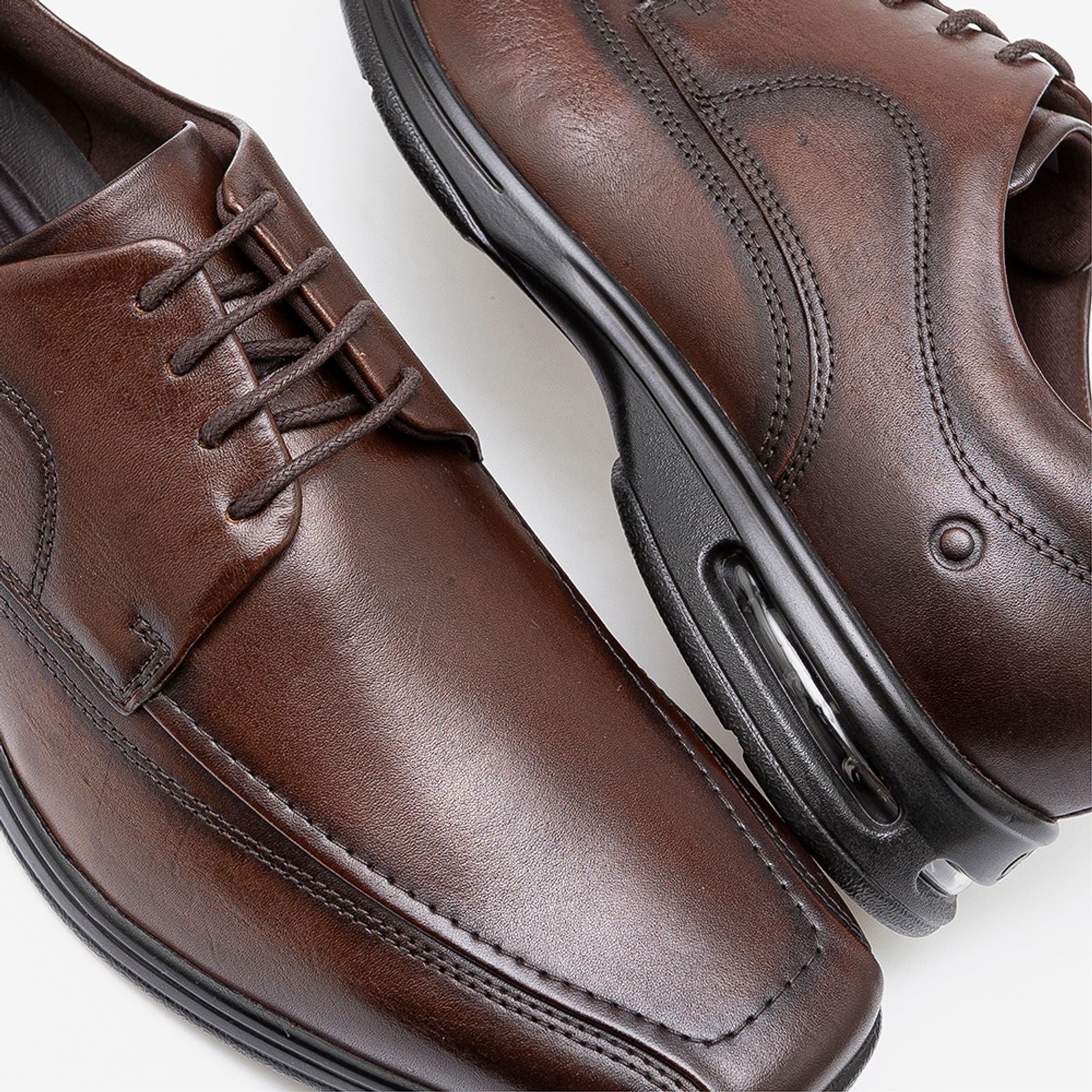 Sapato Smart Comfort Air Spot Marrom Cadarço