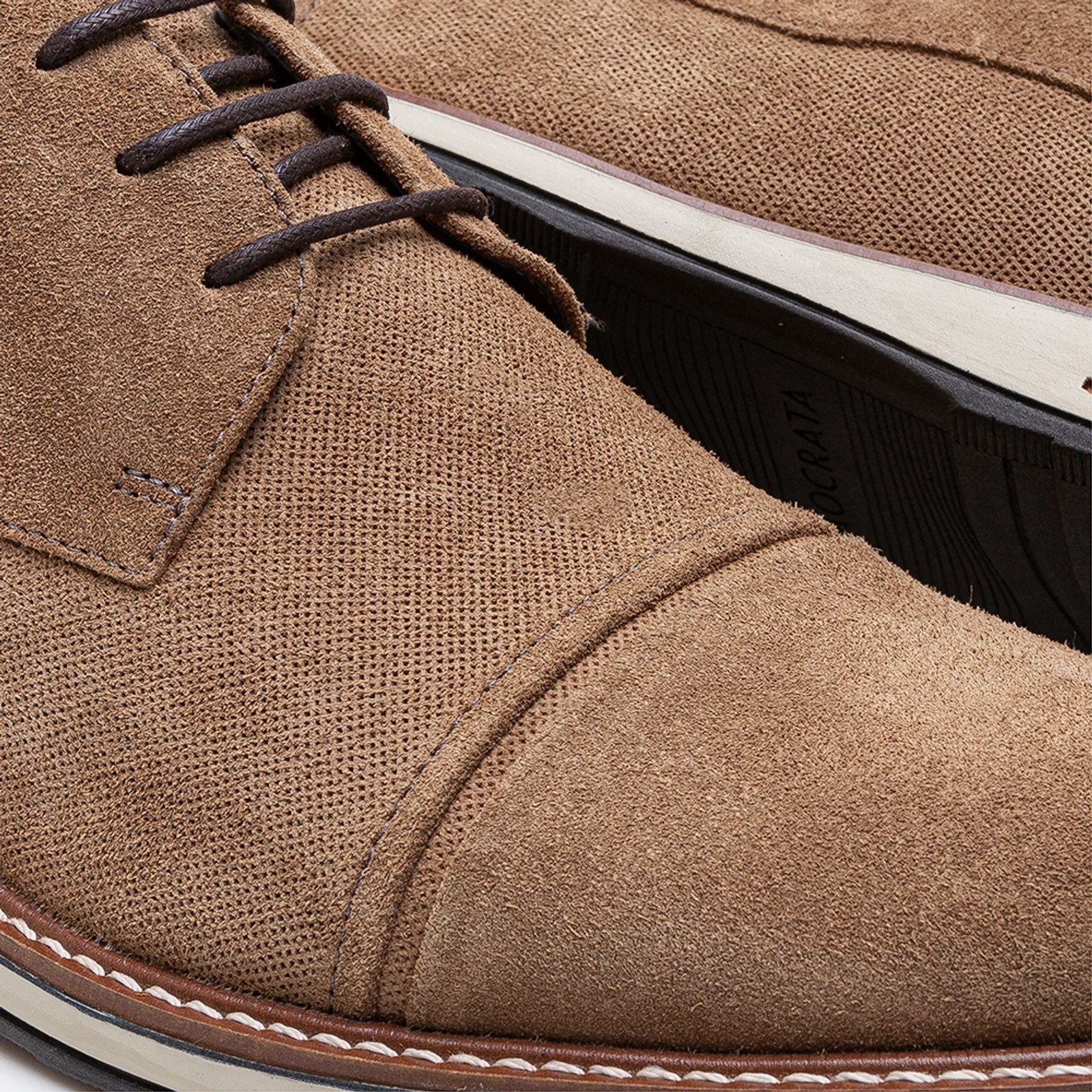 Sapato Metropolitan Oliver Avelã